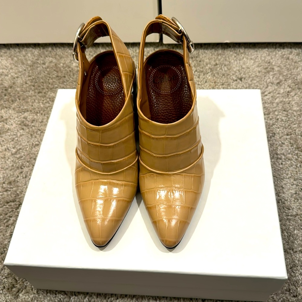 Chloe Wave Slingback Mule Nougat